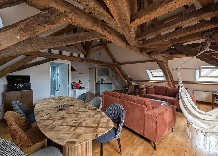 Comble En Centre De * בלם