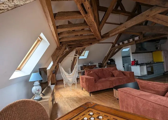 Comble En Centre De * בלם